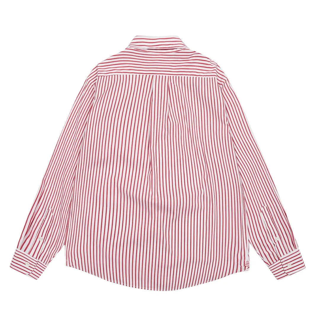 P260 💰 "Top quality" Style number: 8082# [Ralph Lauren classic basic new old money style striped shirt long sleeves] ✅Ralph Lauren Ralph Lauren colorful style old money style cotton poplin striped casual shirt long sleeves ✅Top ceiling quality ZP original development You can compare with the real thing at will ✅100% restored workmanship The entire garment is covered with seams and clean edges Curved triangular bifurcation ✅100% cotton poplin cotton Smooth to the touch Pre-car wash treatment The yarn is tighter ✅Customized dyed original pearlescent white bottom buttons, large and small zoning, vertical phoenix eyelets ✅Special shaped chiffon foil inside the collar door tube, not easy to deform and pull ✅Refreshing colorful striped shirt, salty or sweet, daily travel, extremely high production rate, customized style ✅The upper body looks much better than the real thing, can be worn alone or worn in all seasons, highly recommended for goddesses, size: S-XL, color: red, blue, green